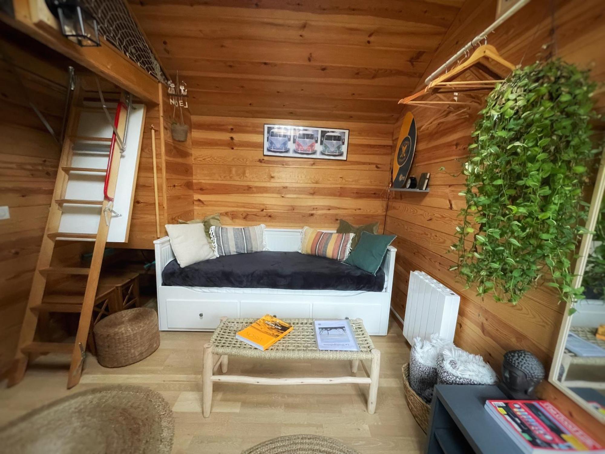 La Wodapalousa, Surf & Crossfit Guesthouse, 800M From Beach ビダール 部屋 写真